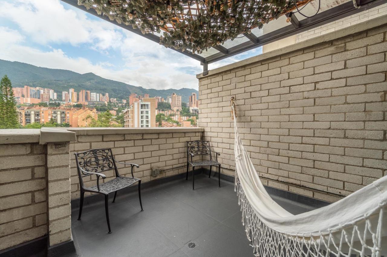 Apartamentos Poblado Alejandria By Housy Host Medellin Ngoại thất bức ảnh