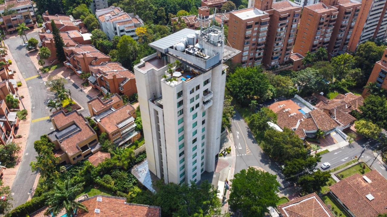 Apartamentos Poblado Alejandria By Housy Host Medellin Ngoại thất bức ảnh