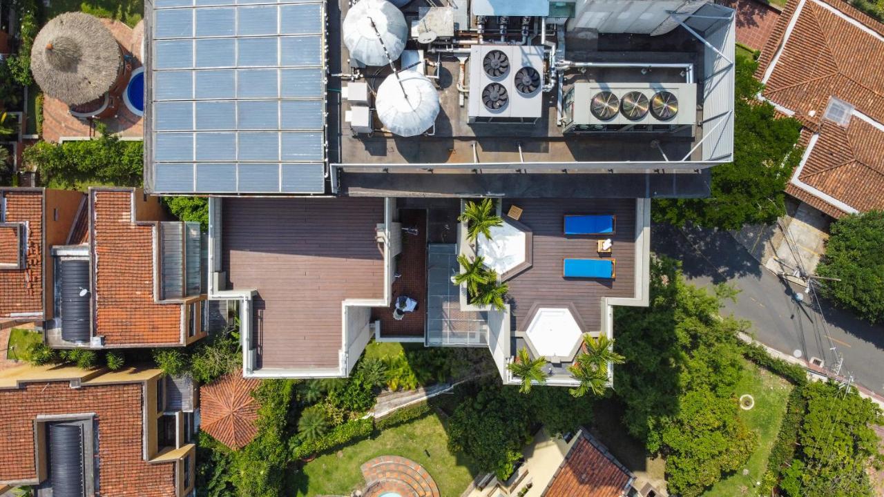 Apartamentos Poblado Alejandria By Housy Host Medellin Ngoại thất bức ảnh